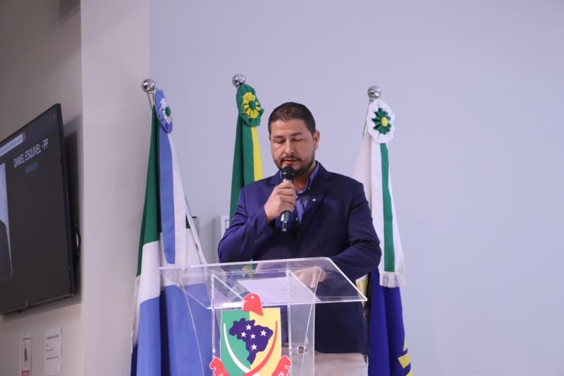 Vereador Daniel Esquivel cobra providências sobre ligação da rede de esgoto e reforça pedido de...