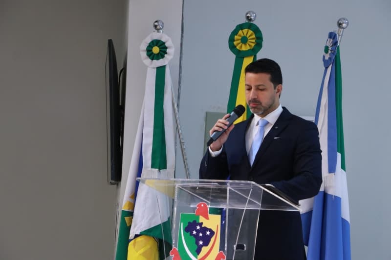 Vereador Bruno Barros solicita informações sobre conclusão da obra do CAPS e propõe mudanças no...