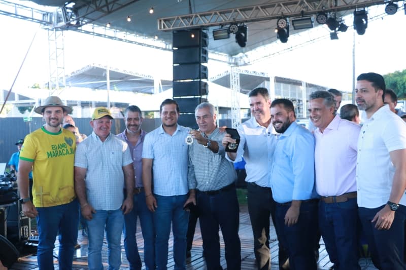 Câmara de Maracaju homenageia Governador Eduardo Riedel e ex-governador Reinaldo Azambuja com a...