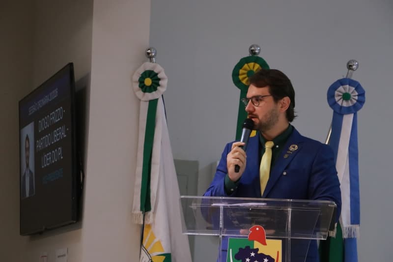 Vereador Diogo Frizzo solicita informações sobre cronograma da rede de esgoto no Jardim Veneza